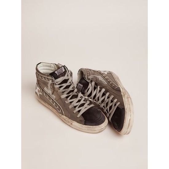 Women's Slide with silver laminated leather upper and studs