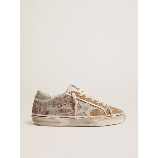 Hi Star LTD in bronze jacquard fabric with ice-gray suede star